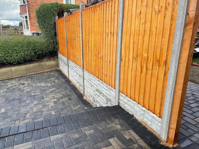 Fencing specialists Rosendale Paving & Landscaping Leamington Spa