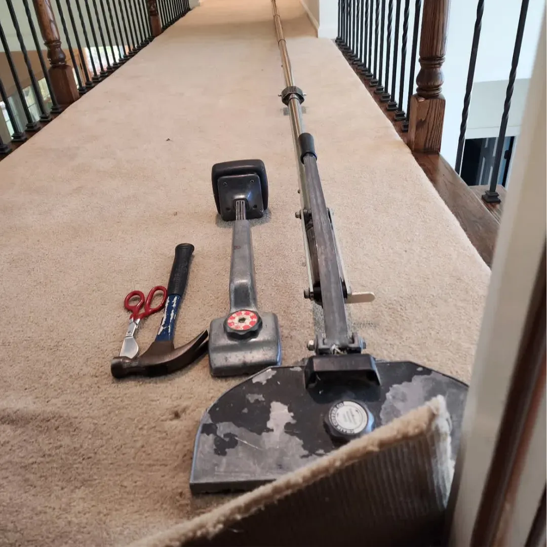 Residential carpet restretching service.