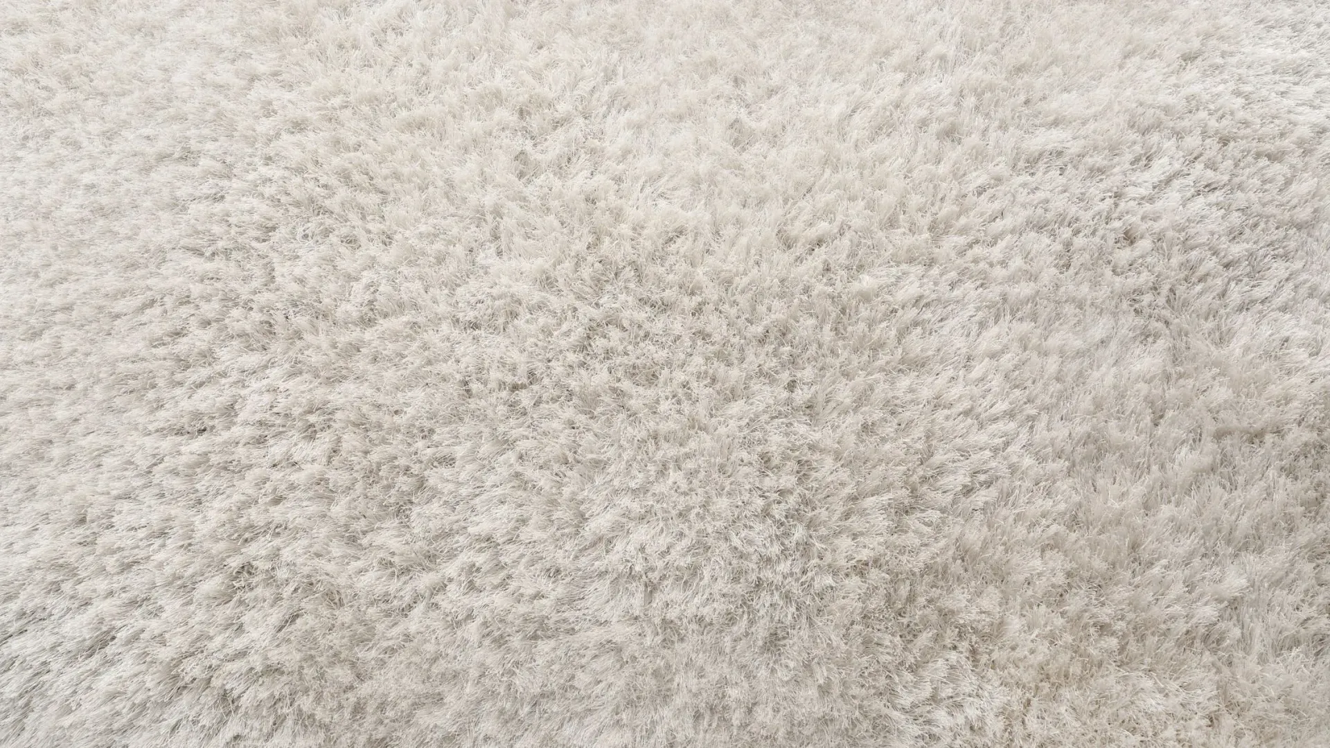Water-resistant and comfortable bathroom carpet for homeowners.