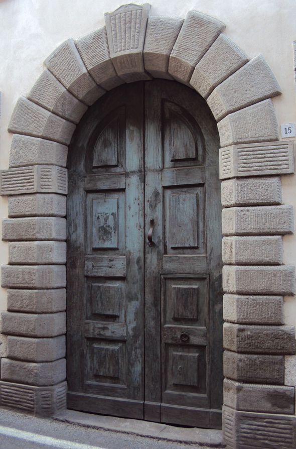 Camino in marmo