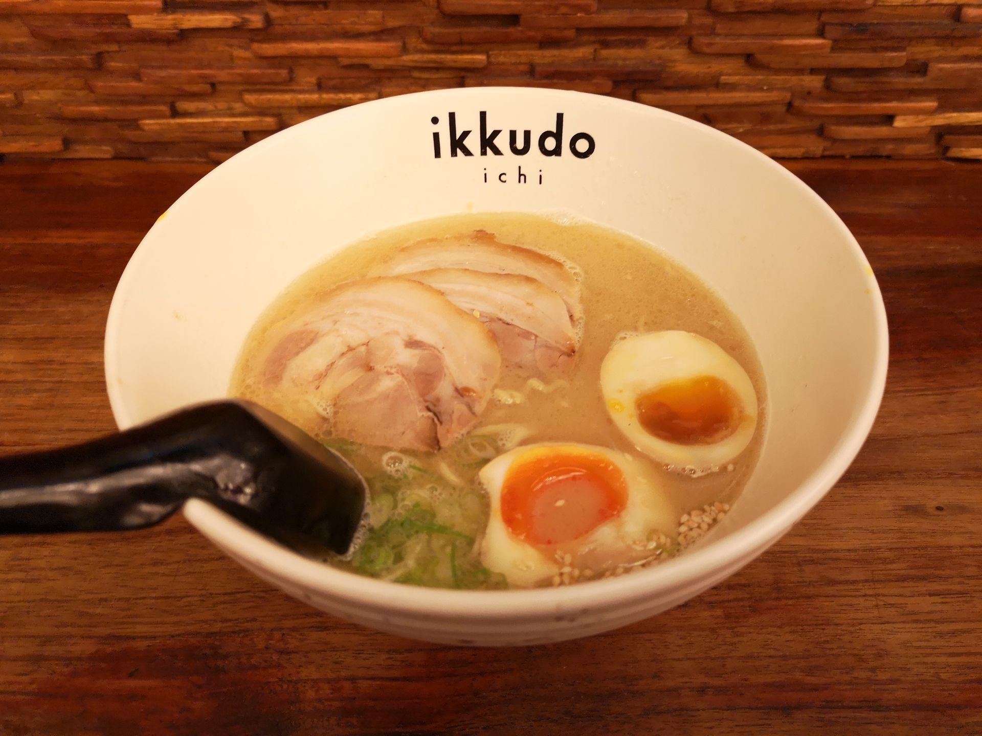 Image of a city guide banner for an article about eating and drinking in that particular place.