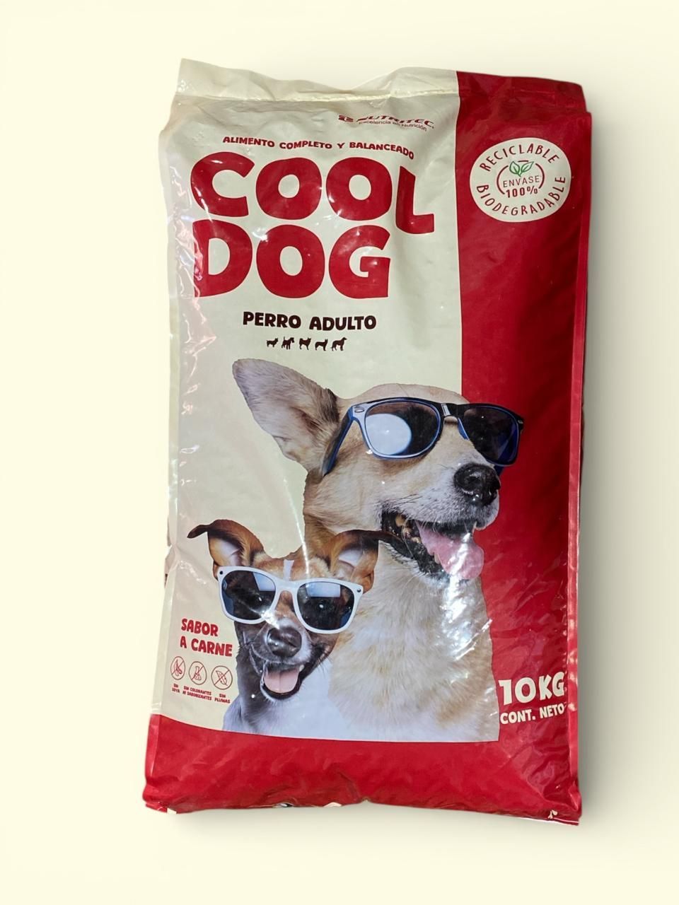 Bolsa de comida para perros adultos Cool Dog, roja y beige con dos perros en la parte delantera, paquete de 10 kg.