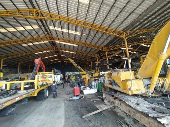 Grúas Transportes Maniobras y Servicios SA de CV Mecánica hidráulica