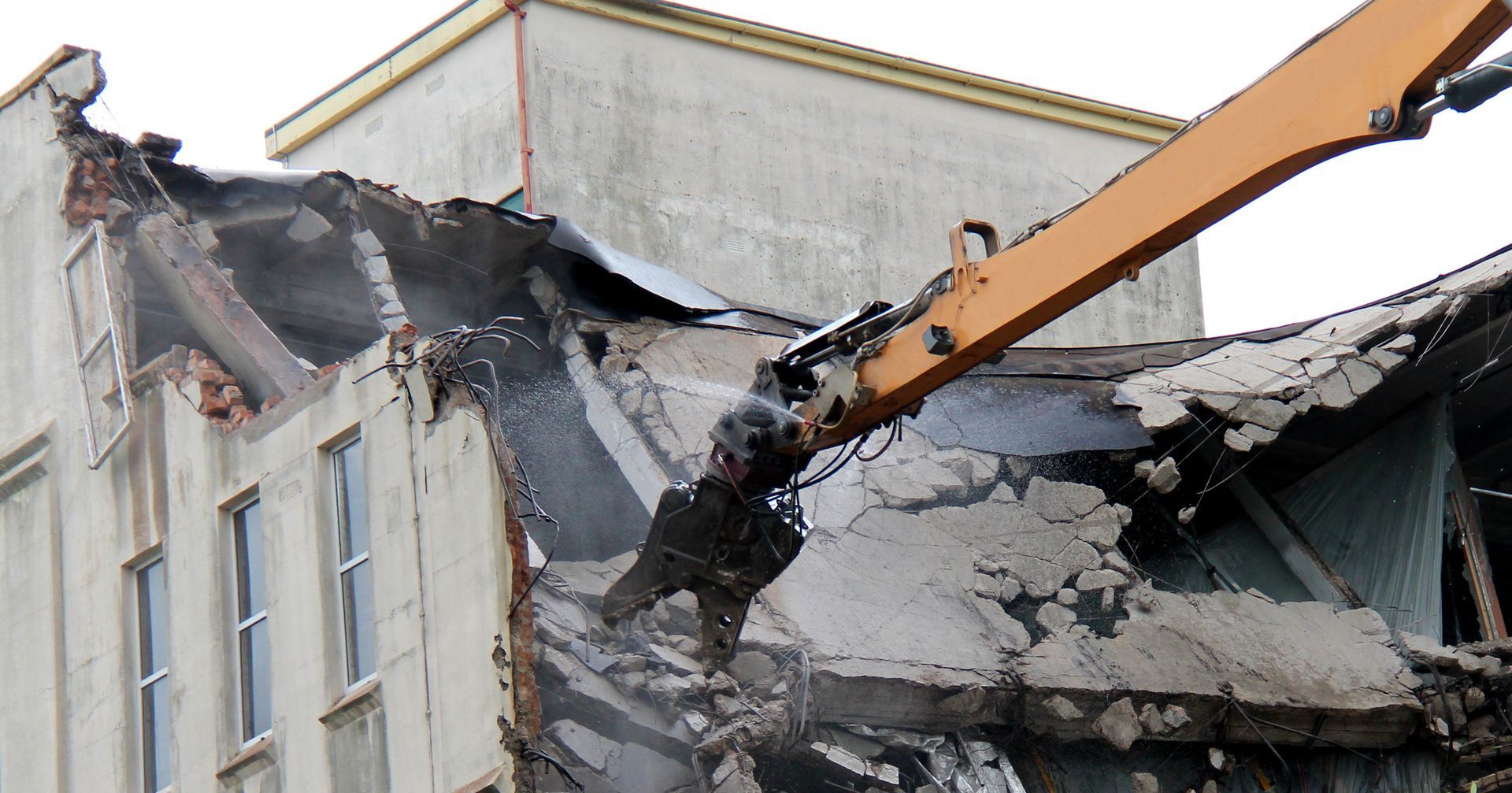 Crew performing safe residential demolition in Perry GA