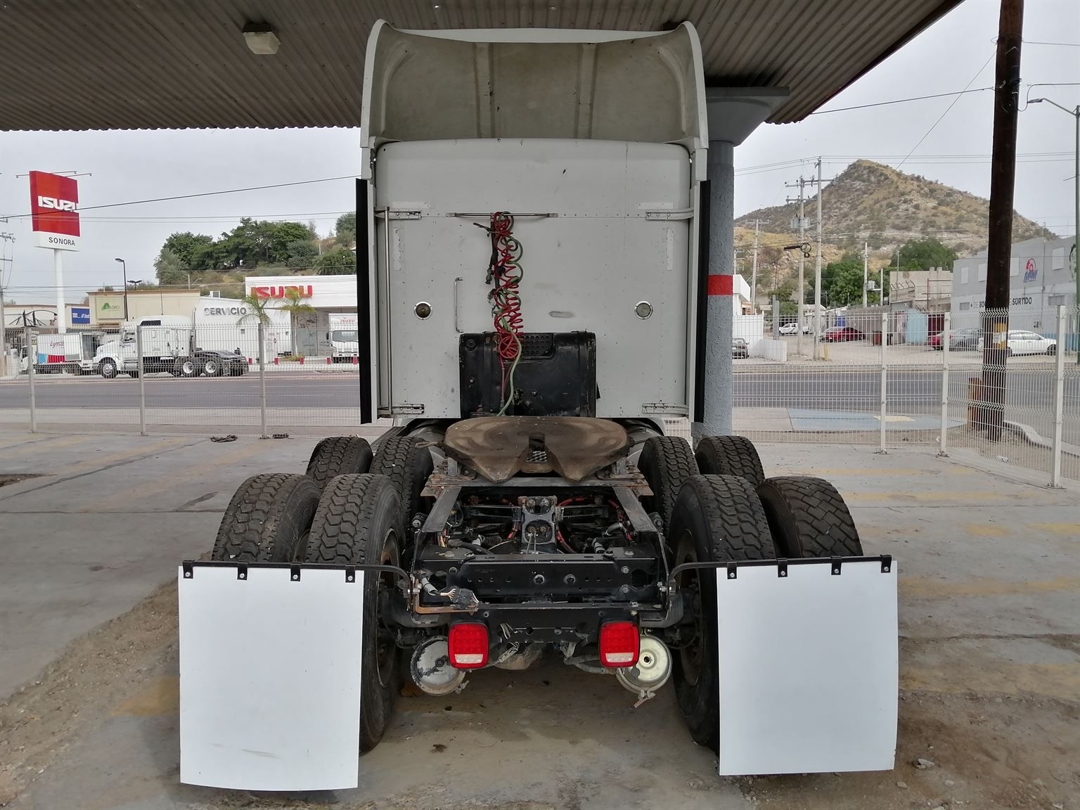 KENWORTH T660 2015 AEROCAB 62”