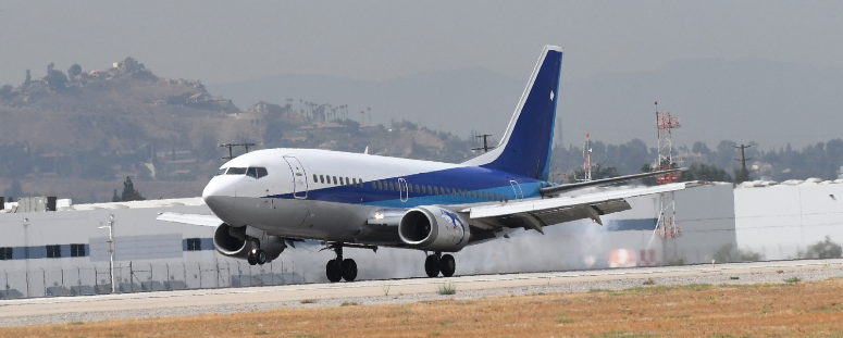 Boeing 737-500 on a ferry flight from Tokyo to California
