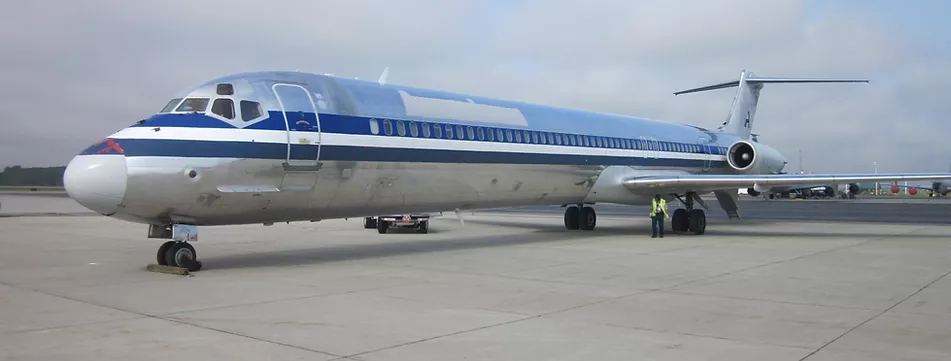 MD-83