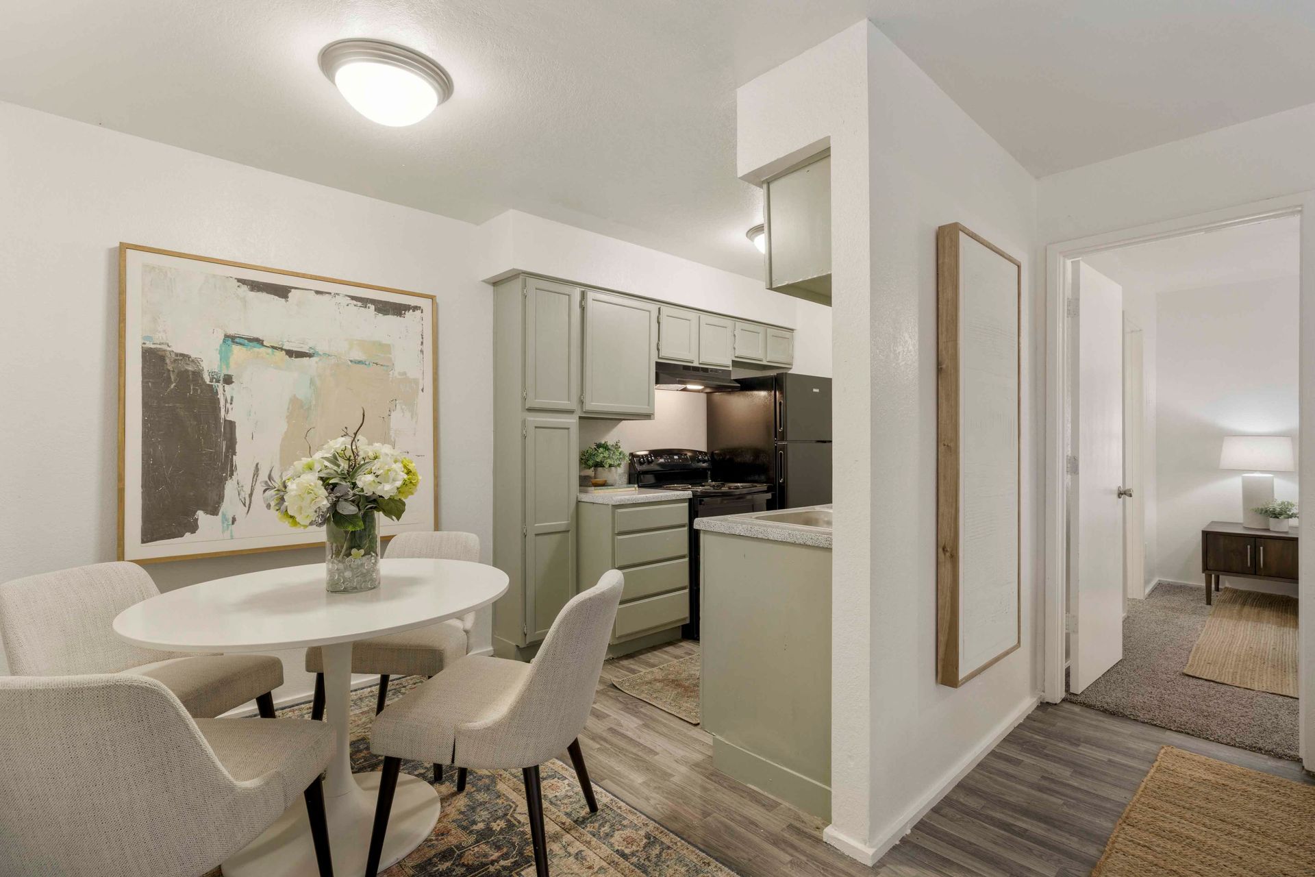 forest pointe dining room