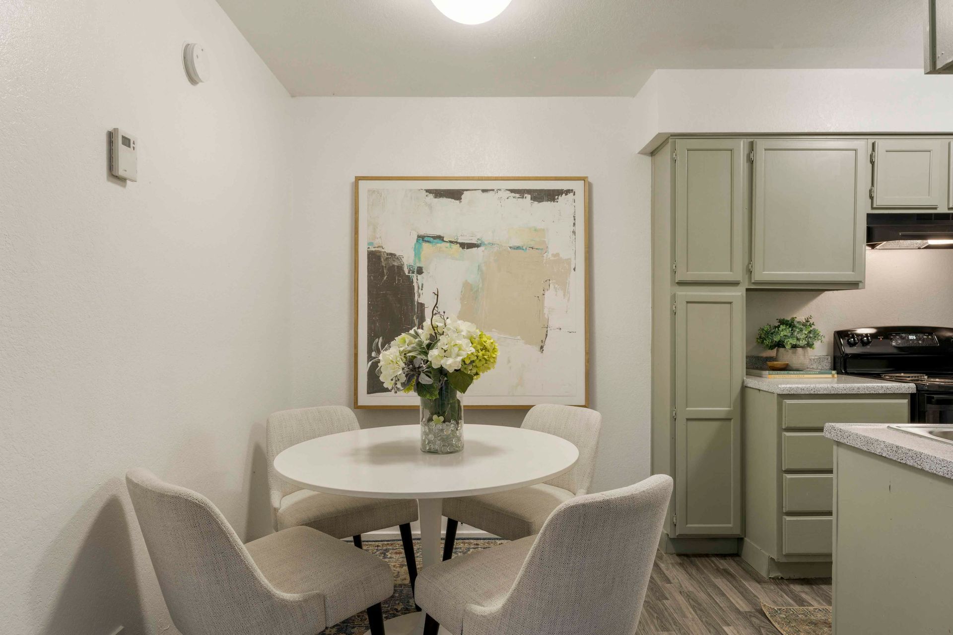 forest pointe dining room 1