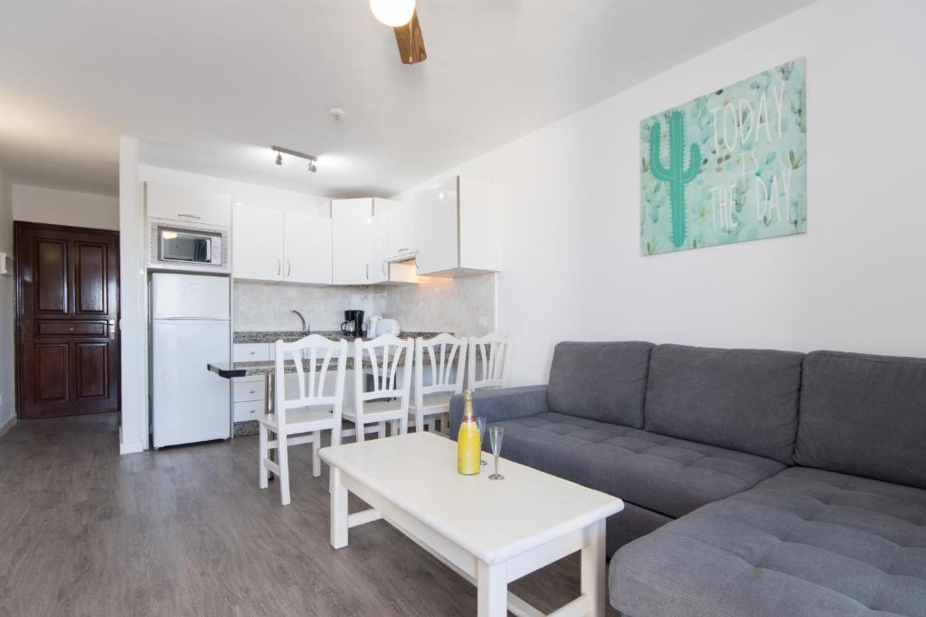 Latest COVID19 Updates for San Diego and California