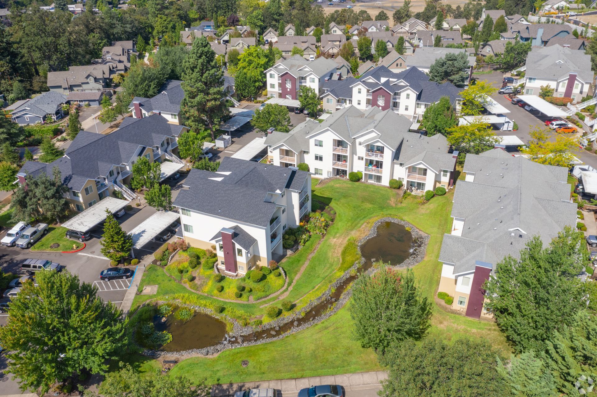 Country Club Apartments