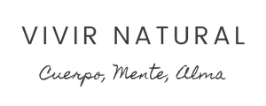 Logotipo de “VIVIR NATURAL” y el lema “Cuerpo, Mente, Alma” 
