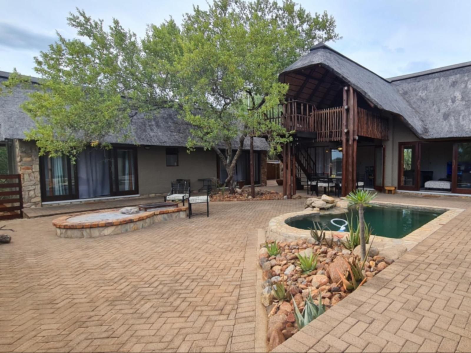 Africana | Hoedspruit Bush Stay entrance