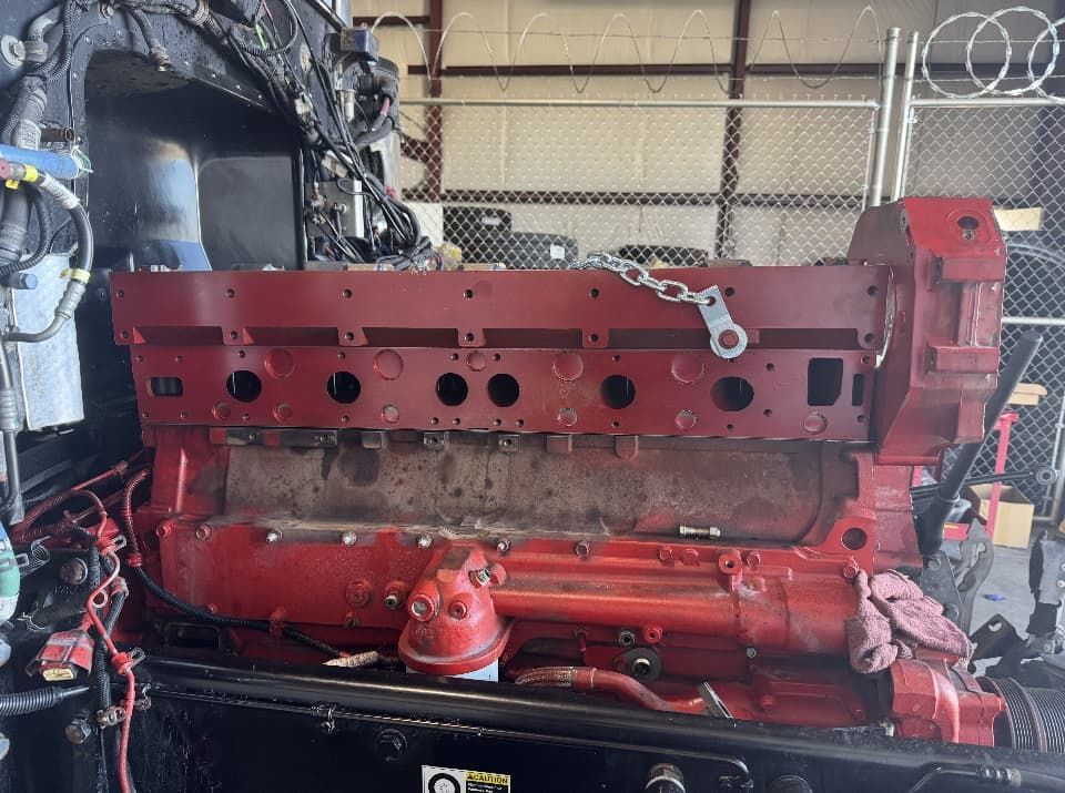 Mobile Diesel Engine Repair Emergency Roadside Assistance Mobile Welding Semi Truck Big Rig Calimesa CA Riverside County