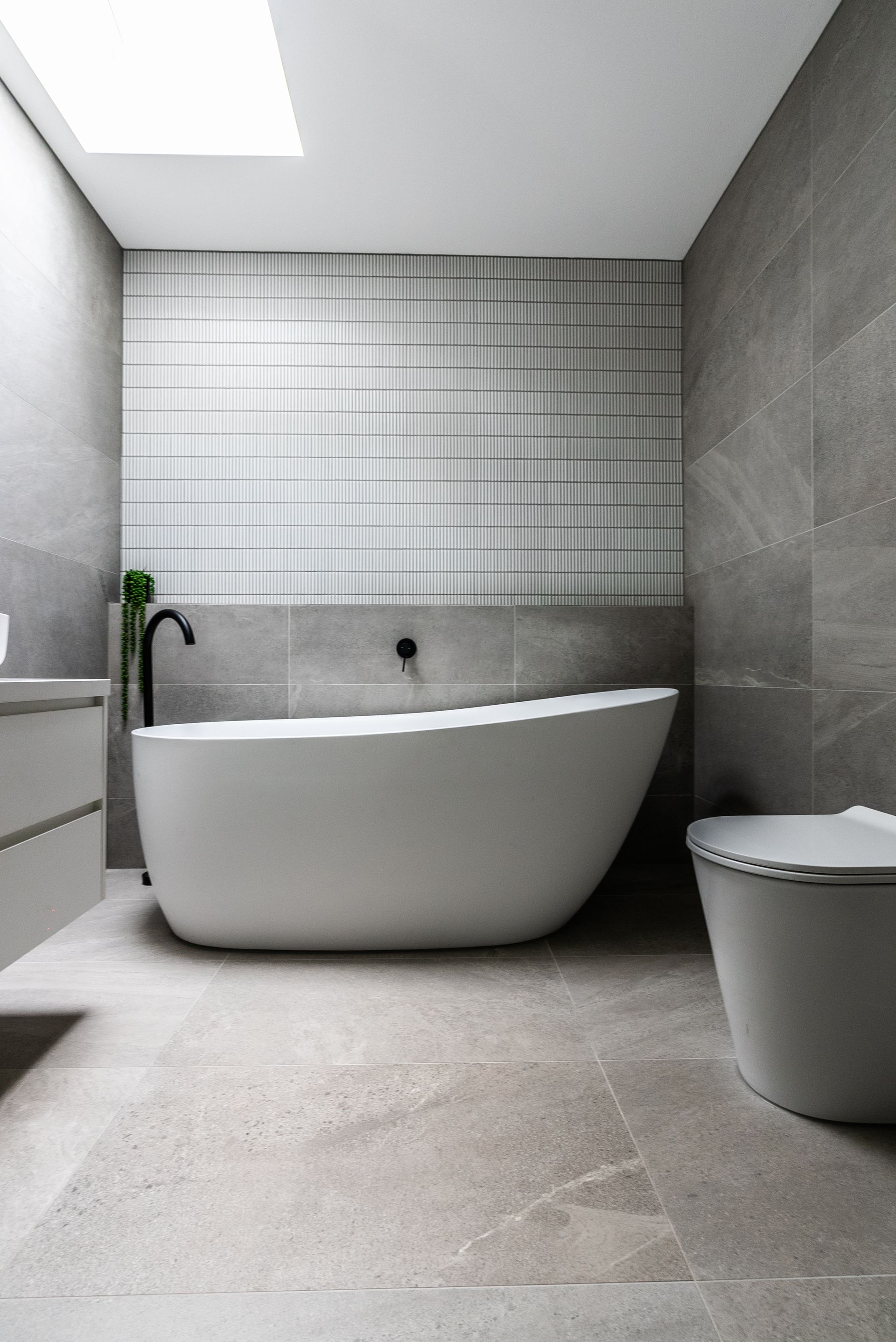 Melbourne’s trusted custom builders and renovators
We at LVN Constructions use over 30 years of expertise and knowledge to build and renovate the home of your dreams. 