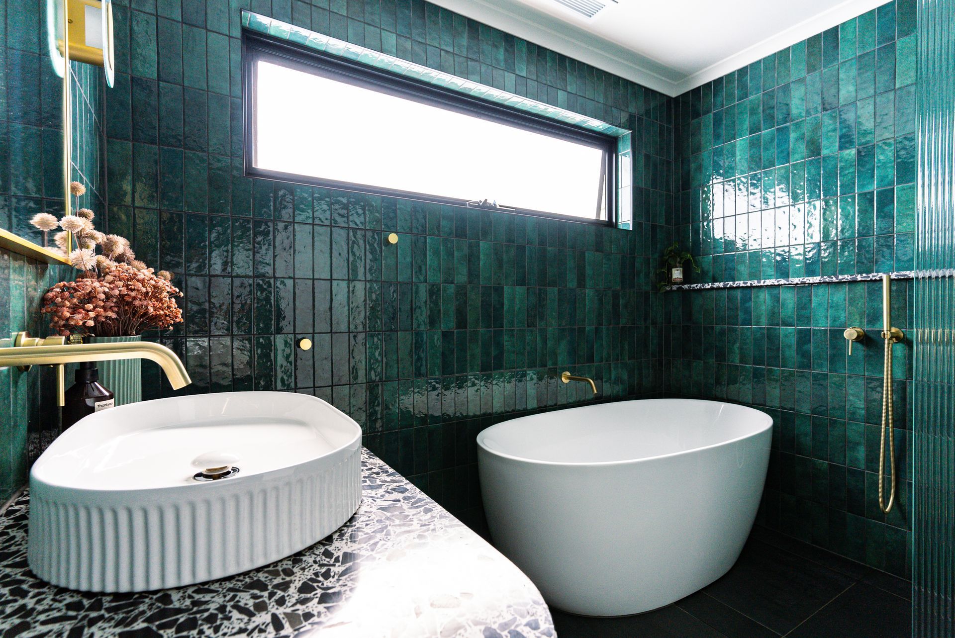 Melbourne’s trusted custom builders and renovators
We at LVN Constructions use over 30 years of expertise and knowledge to build and renovate the home of your dreams. 