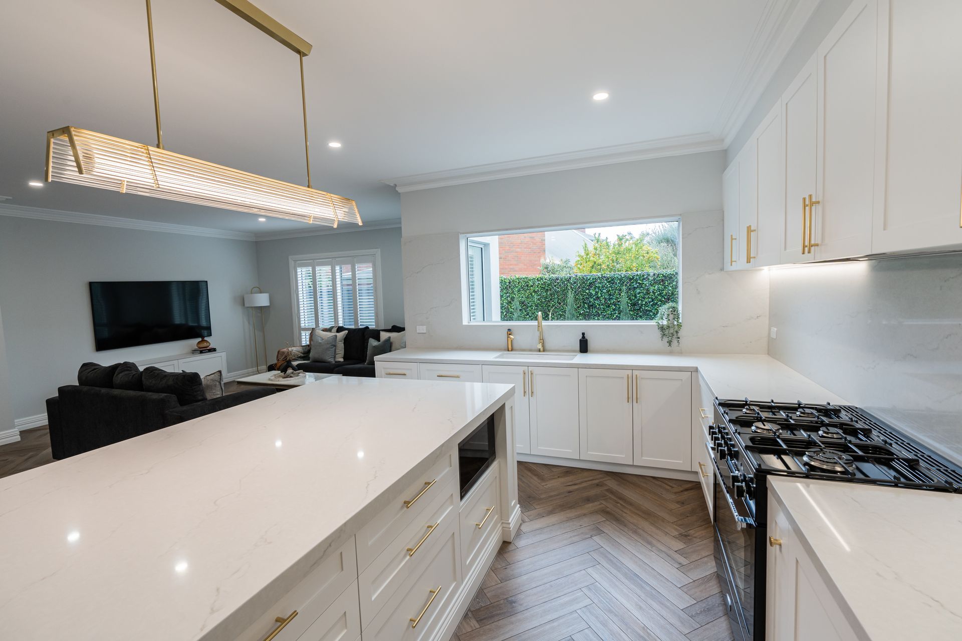 Melbourne’s trusted custom builders and renovators
We at LVN Constructions use over 30 years of expertise and knowledge to build and renovate the home of your dreams. 