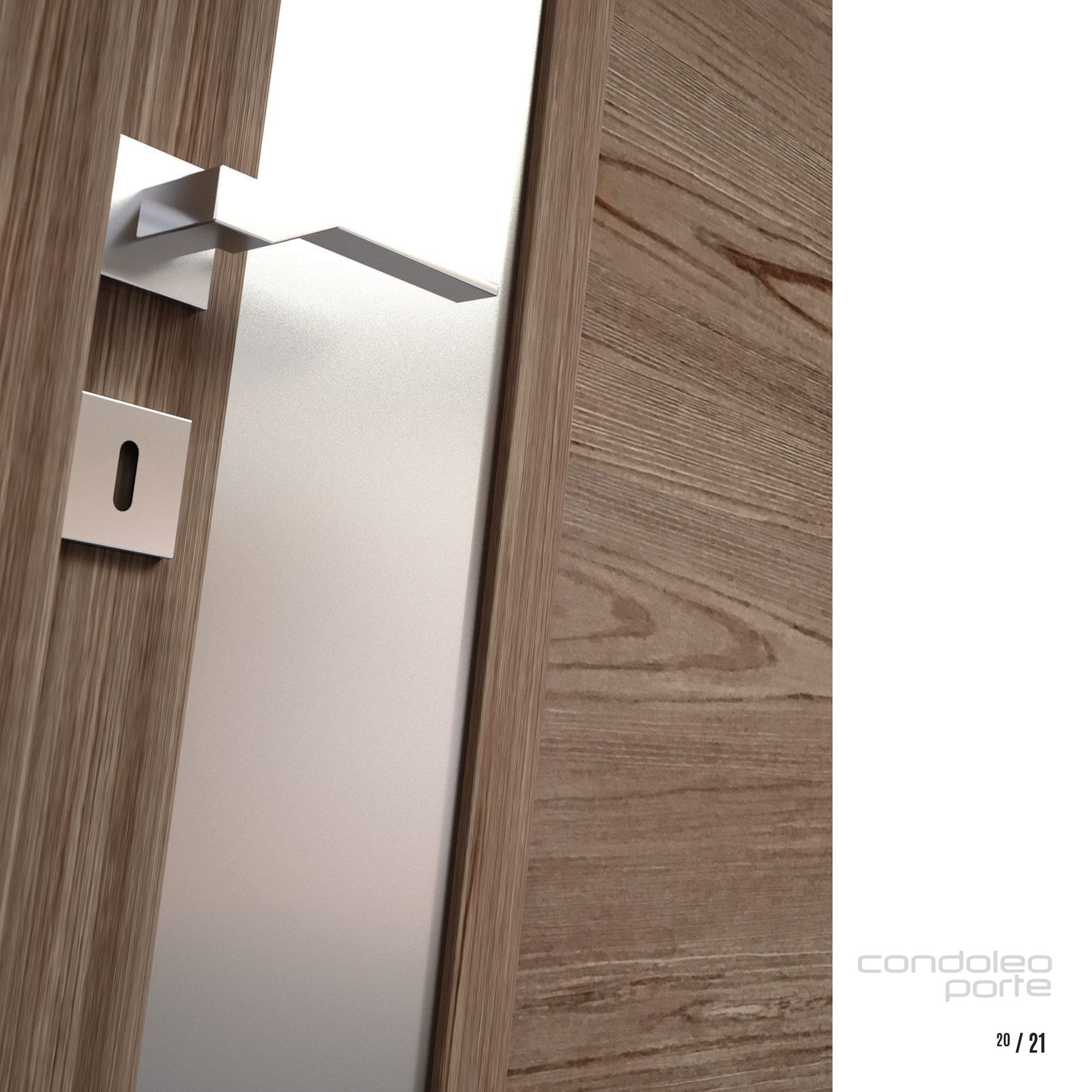 Porta in legno parzialmente aperta con pannello in vetro satinato e chiavistello argentato.