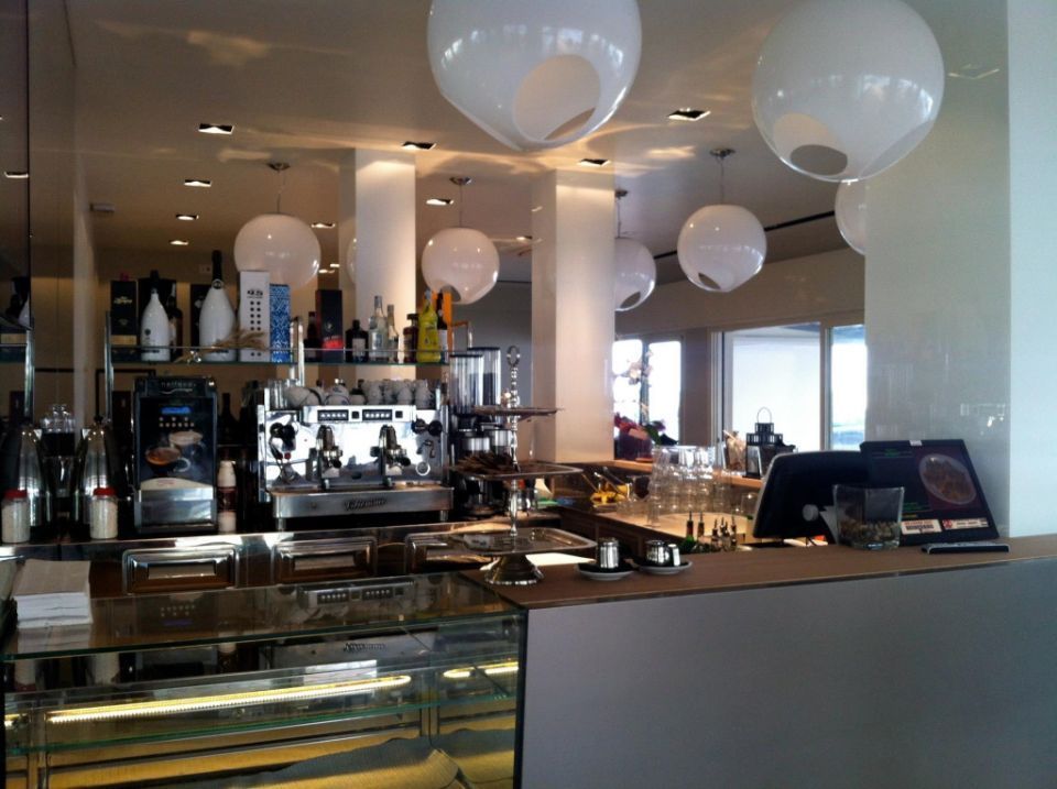 Ristrutturazione bar