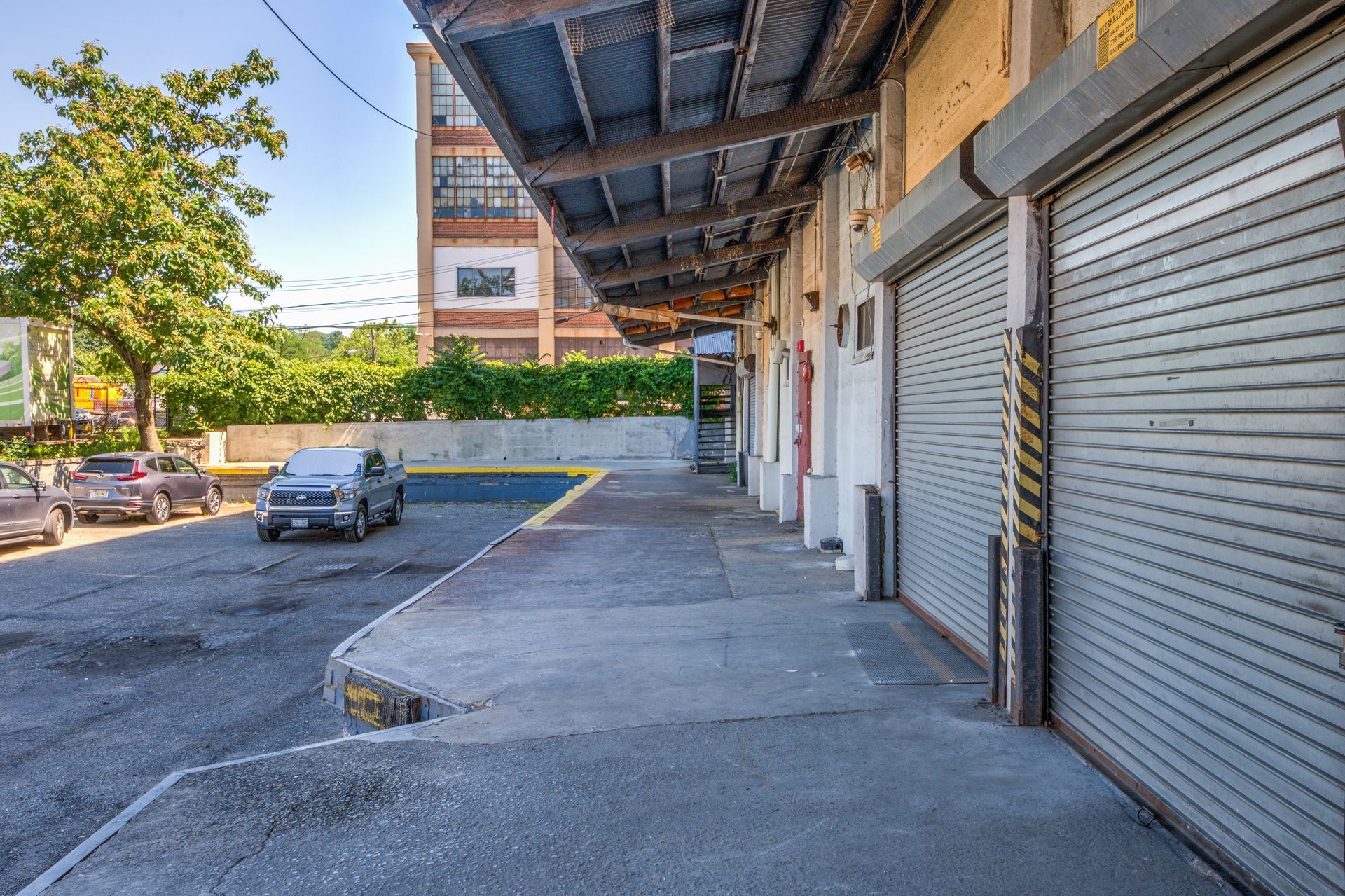 Loading area