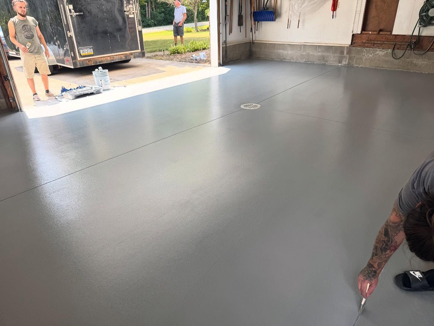 Solid color urethane garage floor coating in Erie, PA