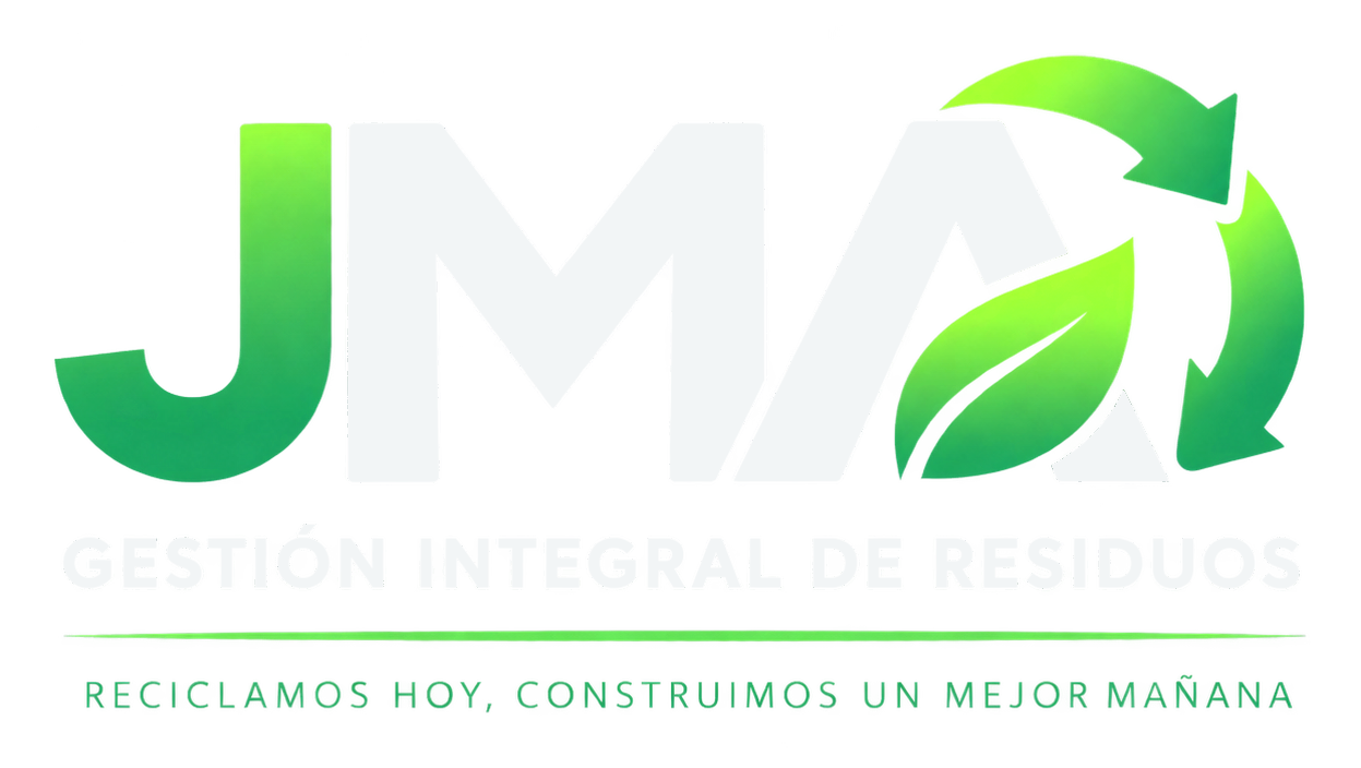Logo tipográfico de JMA Inversiones SPA con isotipo de reciclaje en verde y blanco