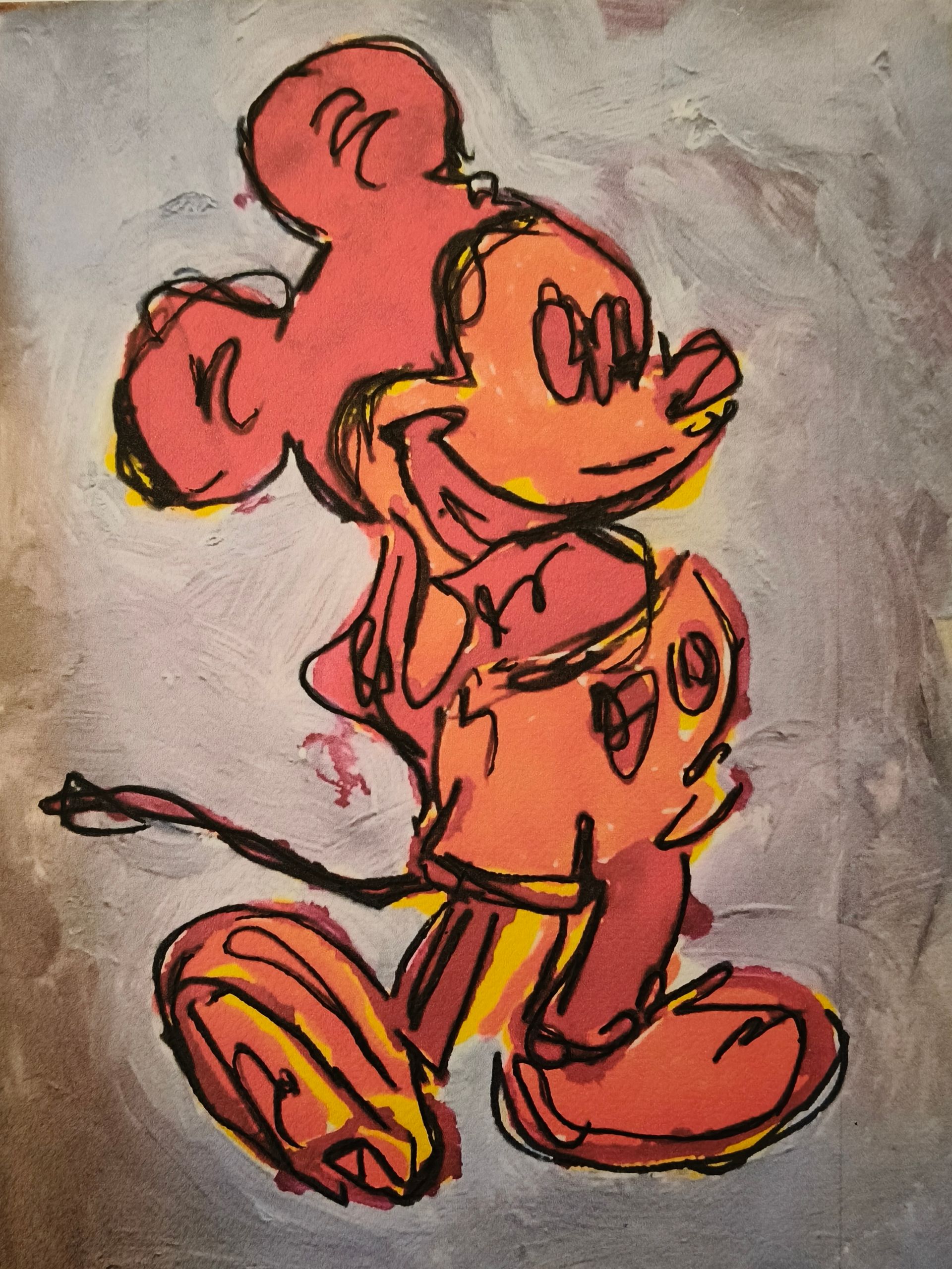 Print van een gestileerde, expressieve tekening van Mickey Mouse in tinten roze, oranje en geel