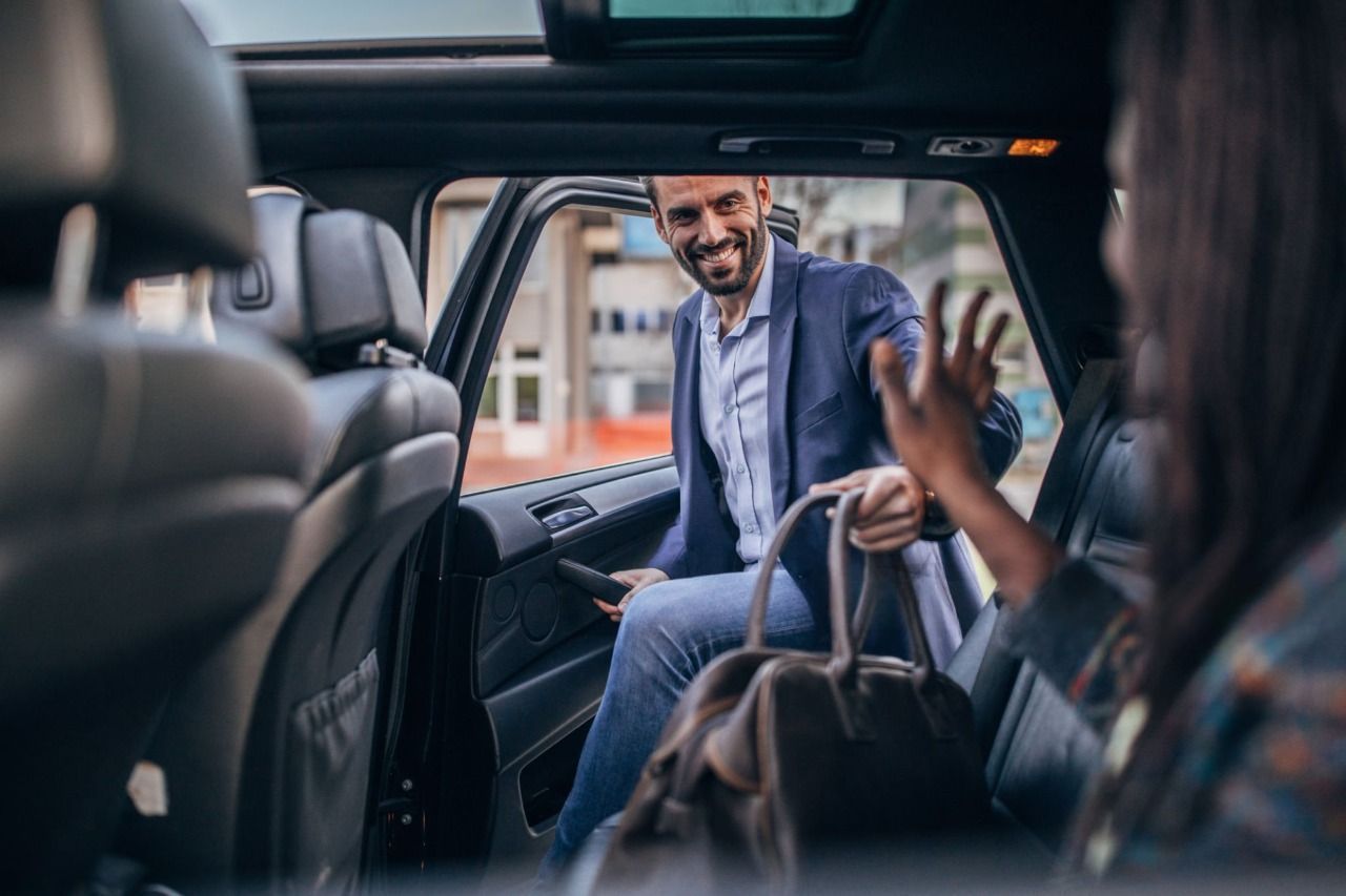Chauffeur vs. Rideshare in Chicago
