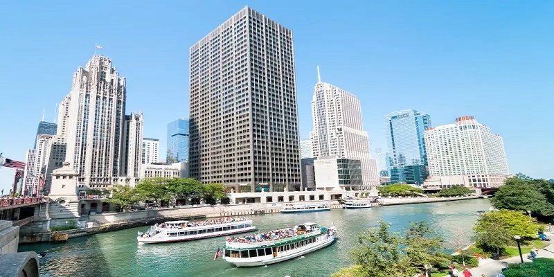 Take a Chicago Architecture Tour