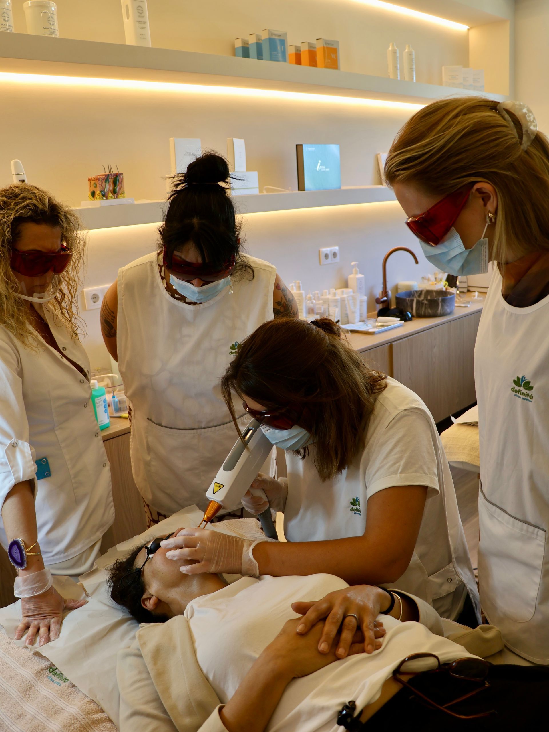 Curso de Remoção de Tatuagem e Peeling Hollywood