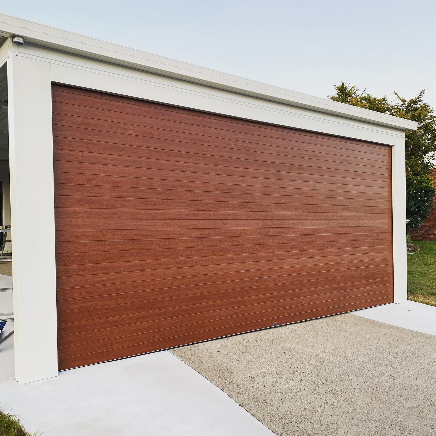 sectional garage doors gold coast