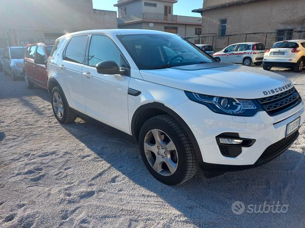 Land Rover Discovery bianco in vendita a Palermo