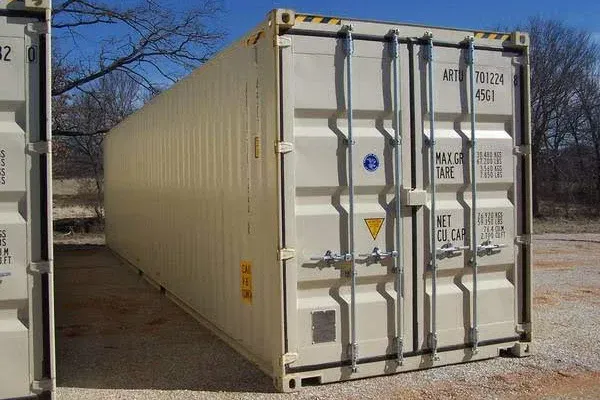 40 foot cargo container in Tampa