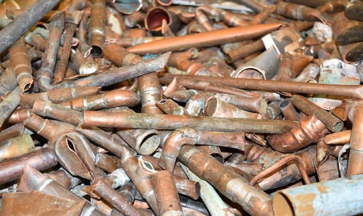 Bare and insulated copper wire separated for recycling