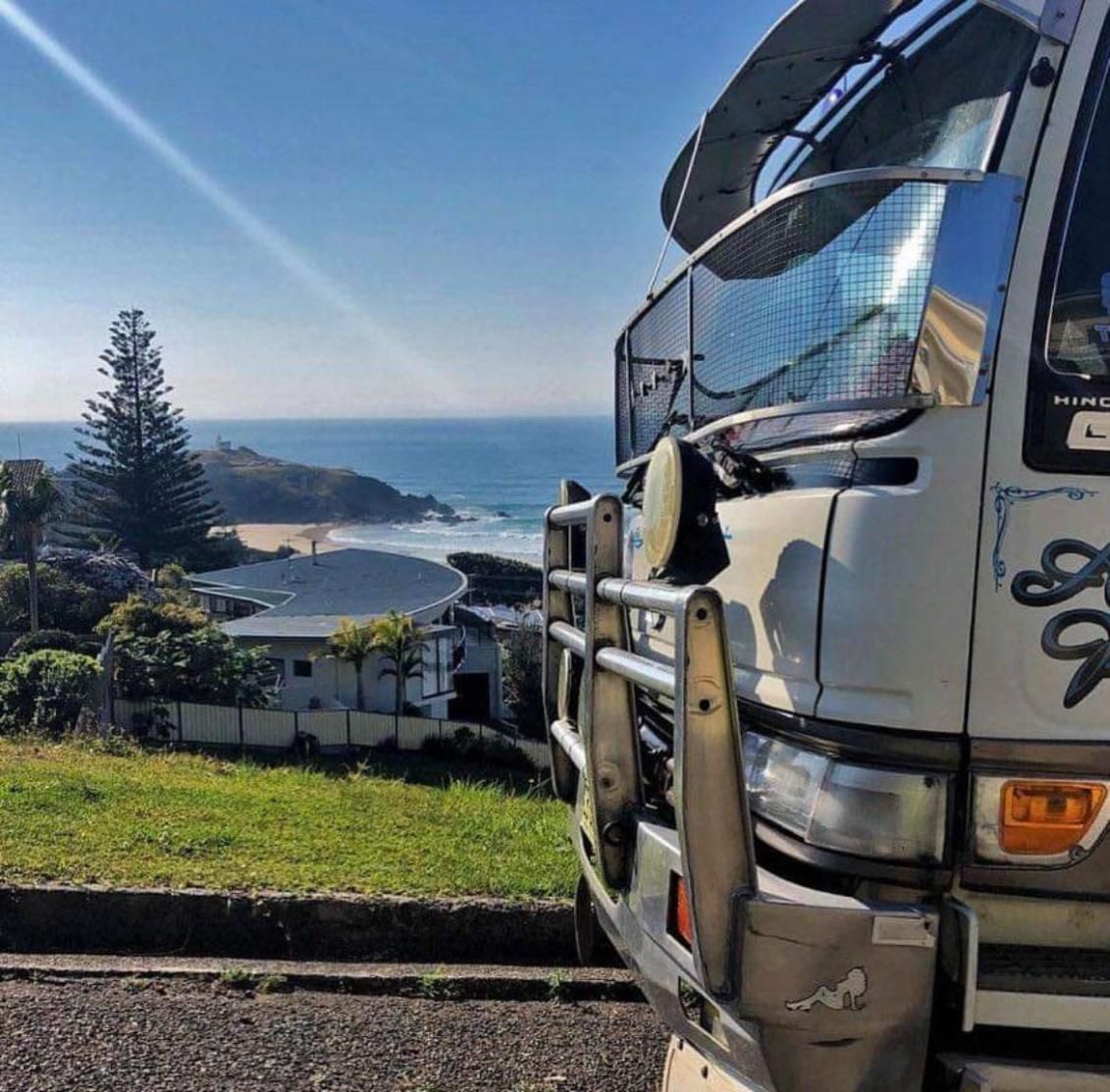 A White Truck With The Number 86 On It — Ahern's Removals In Kempsey, NSW
