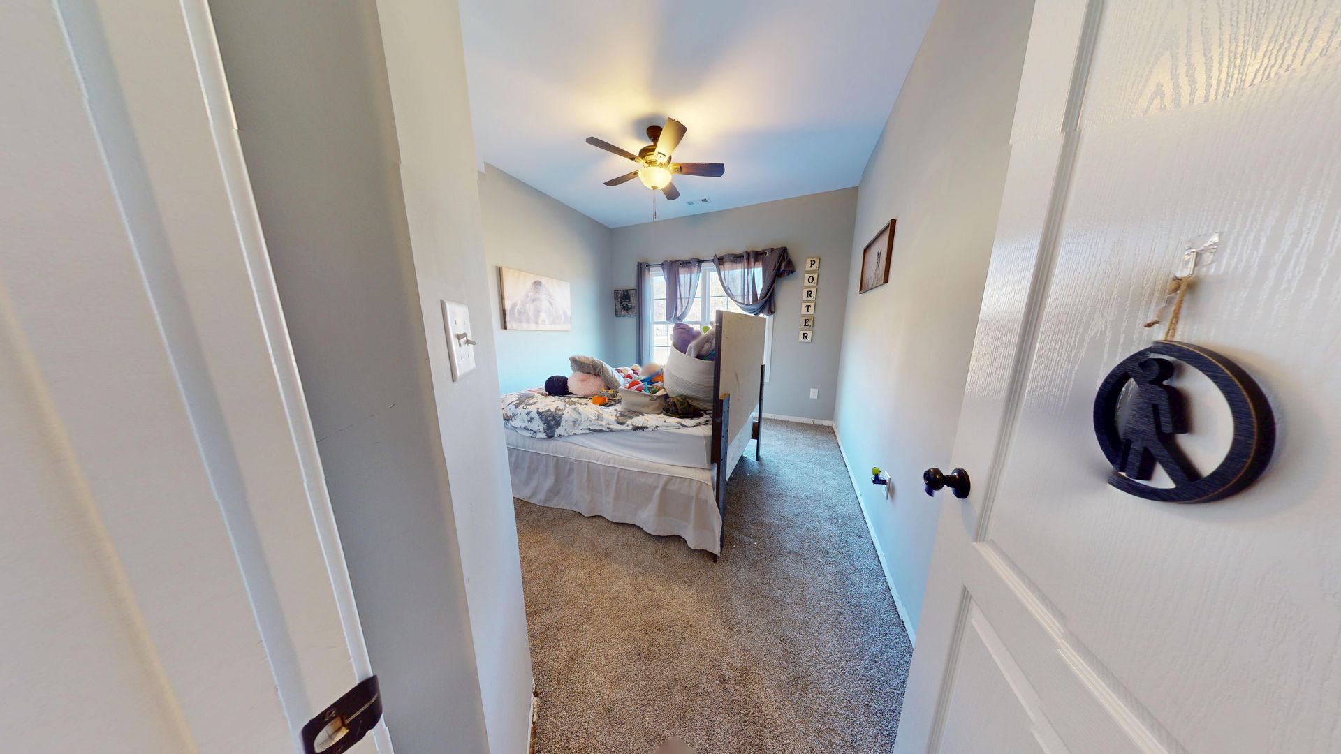 Second bedroom before water damage restoration
