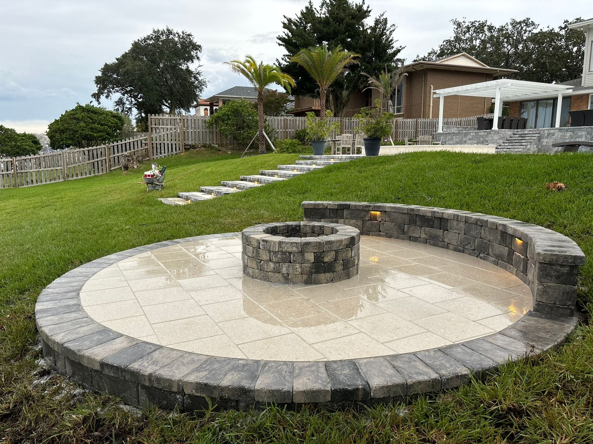 Artistic Pavers 16x16 Shellock Patio w/ Stonegate Glacier Seating Wall & Munich Glacier Firepit