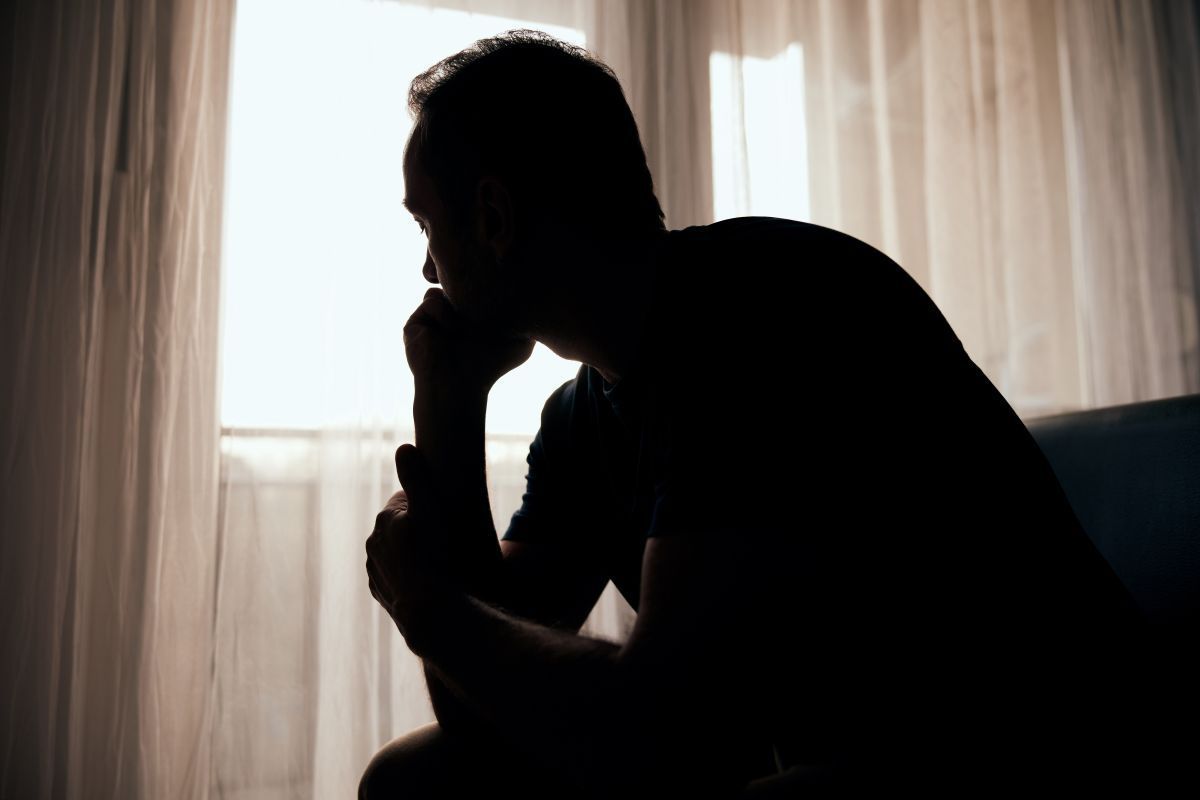 De zoon van haar voormalige partner, haar stiefzoon, maakt nu aanspraak op haar erfenis. Terecht of 