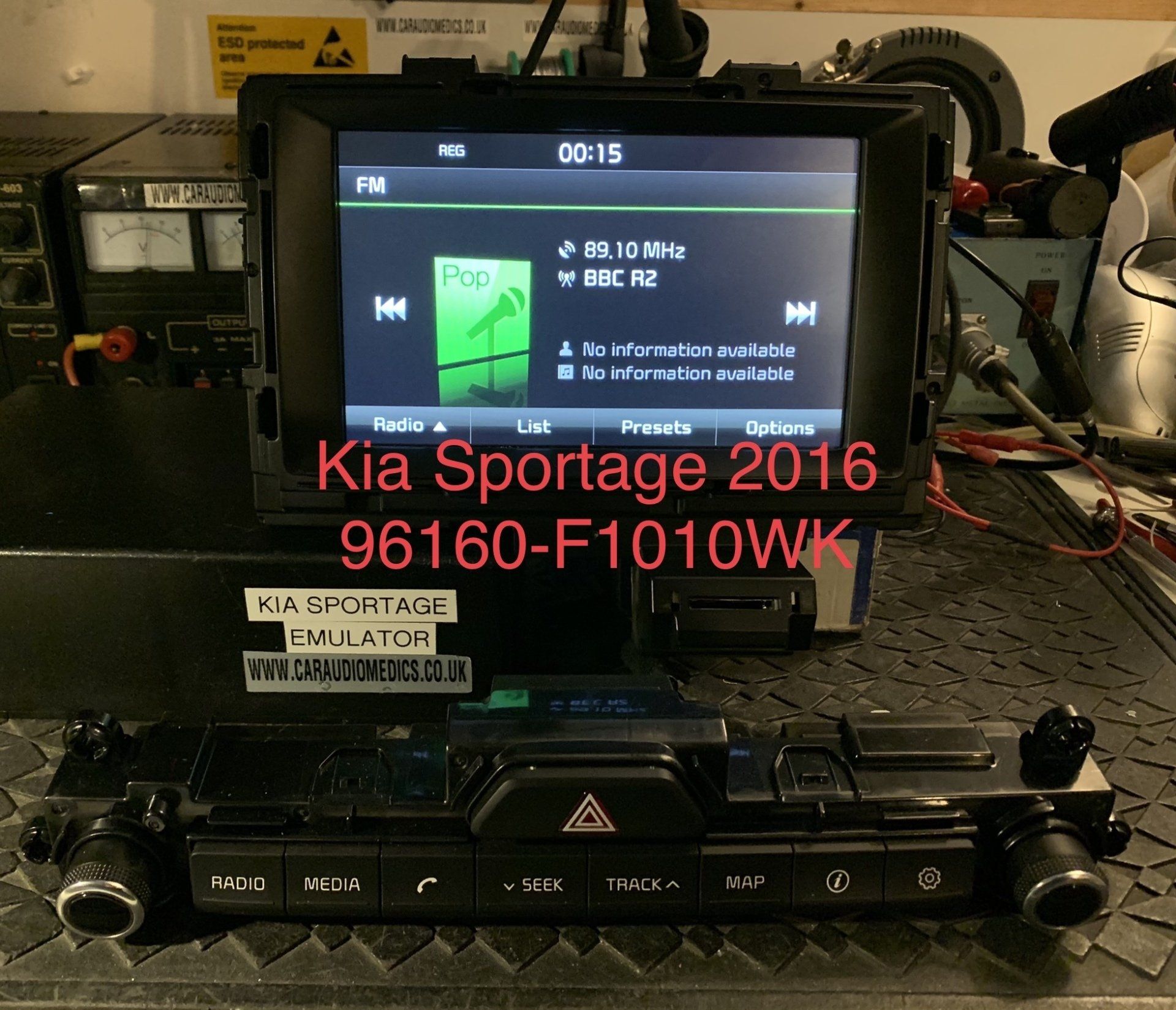 Kia Sportage Mk3 Mk4 ISG
2015-2016-2017-2018 -2019-2020
96560-F101WK 96560=F1010WK
96560-F1920FHV IA88613QLNG
LAN6200EKQL LAN5200EKQL
Repair faulty display / vertical line / touchscreen not working / unresponsive
www.caraudiomedics.co.uk