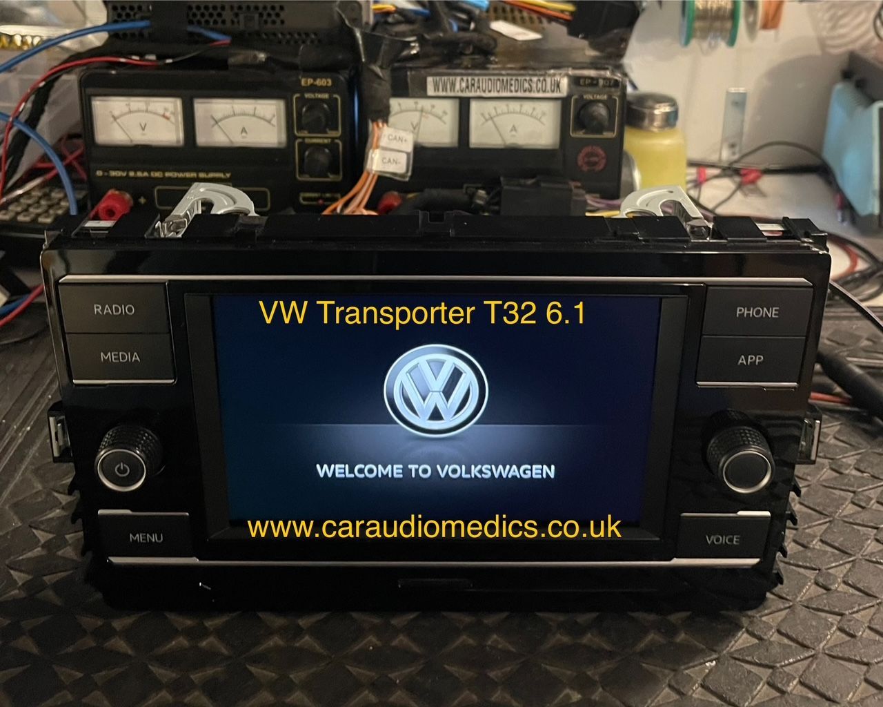 VW Crafter / VW Transporter T6.1
MIB2 GP LG Poland WG8 7C0035869A L73VW2
7C0035869B LG62VW2
Repair display illegible
Blue/white vertical lines
Blank black display
www.caraudiomedics.co.uk