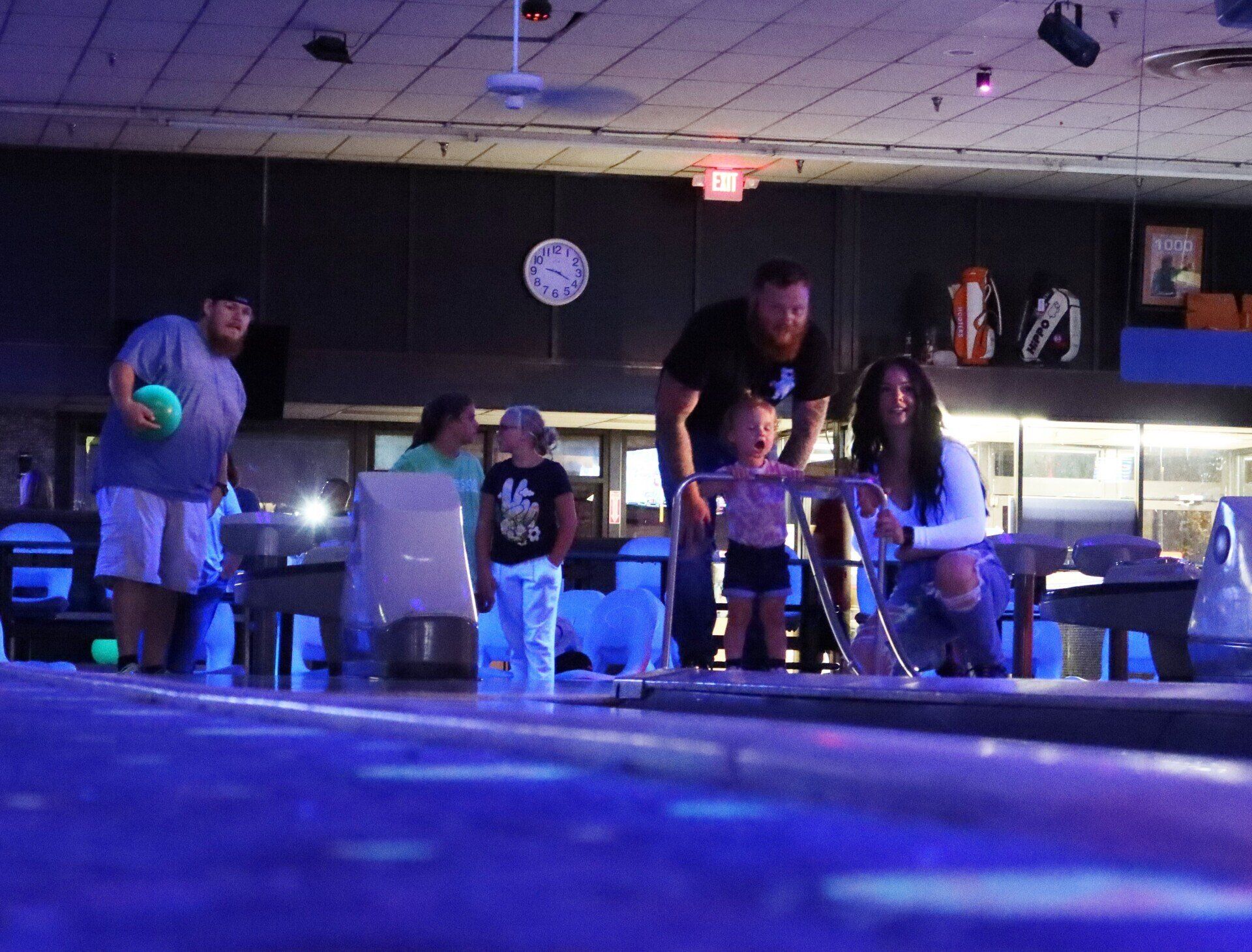 Oak Ridge Bowling Cosmic Lanes family bowl