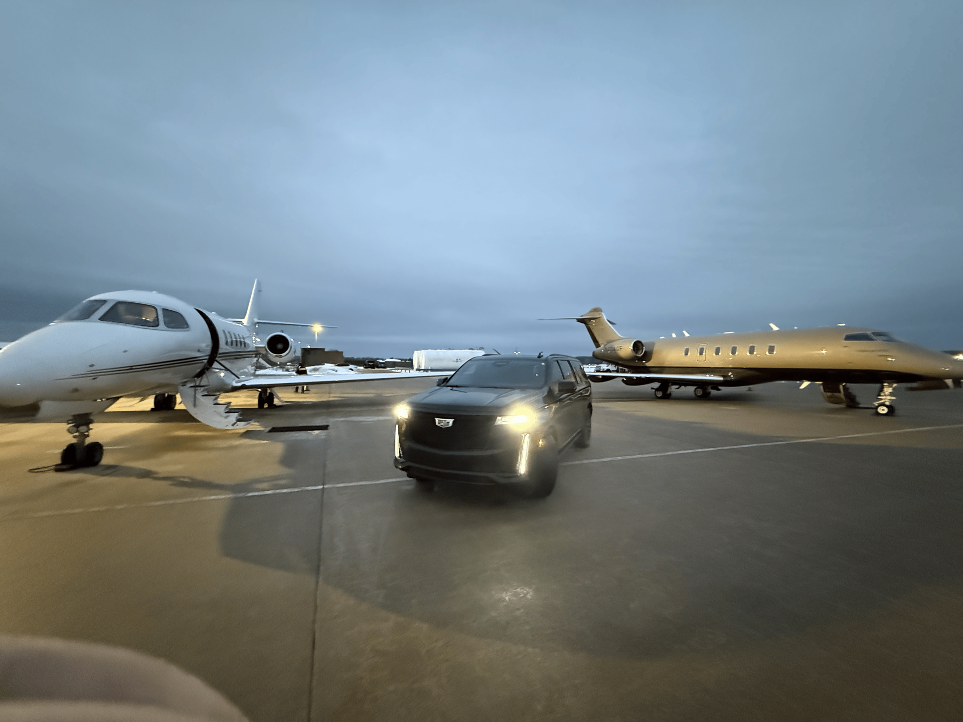 Airport pickup at DTW airport in Detroit