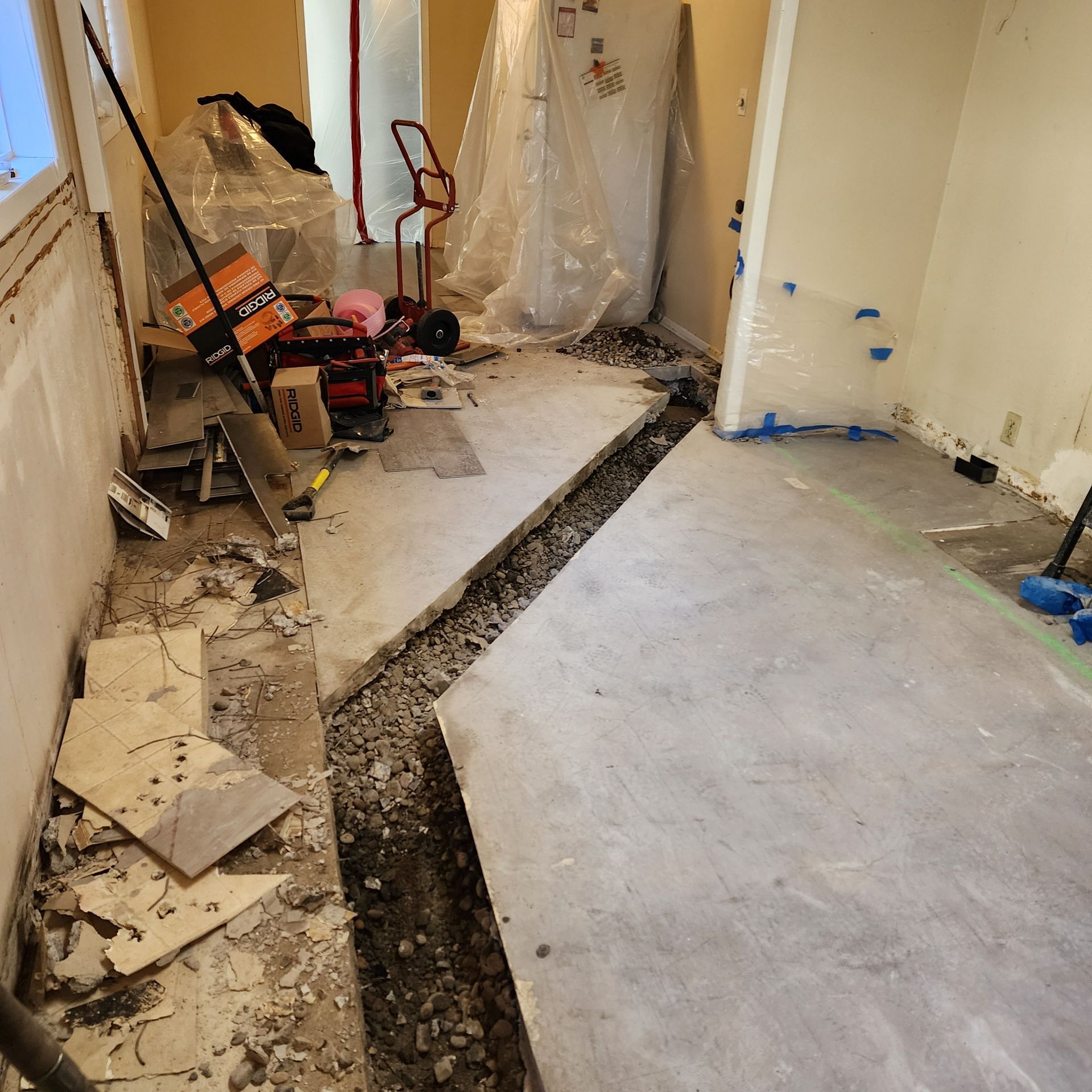 Maxwell Plumbing replaces old galvanized pipes in a residential home in Vancouver, WA alongside restoration companies.