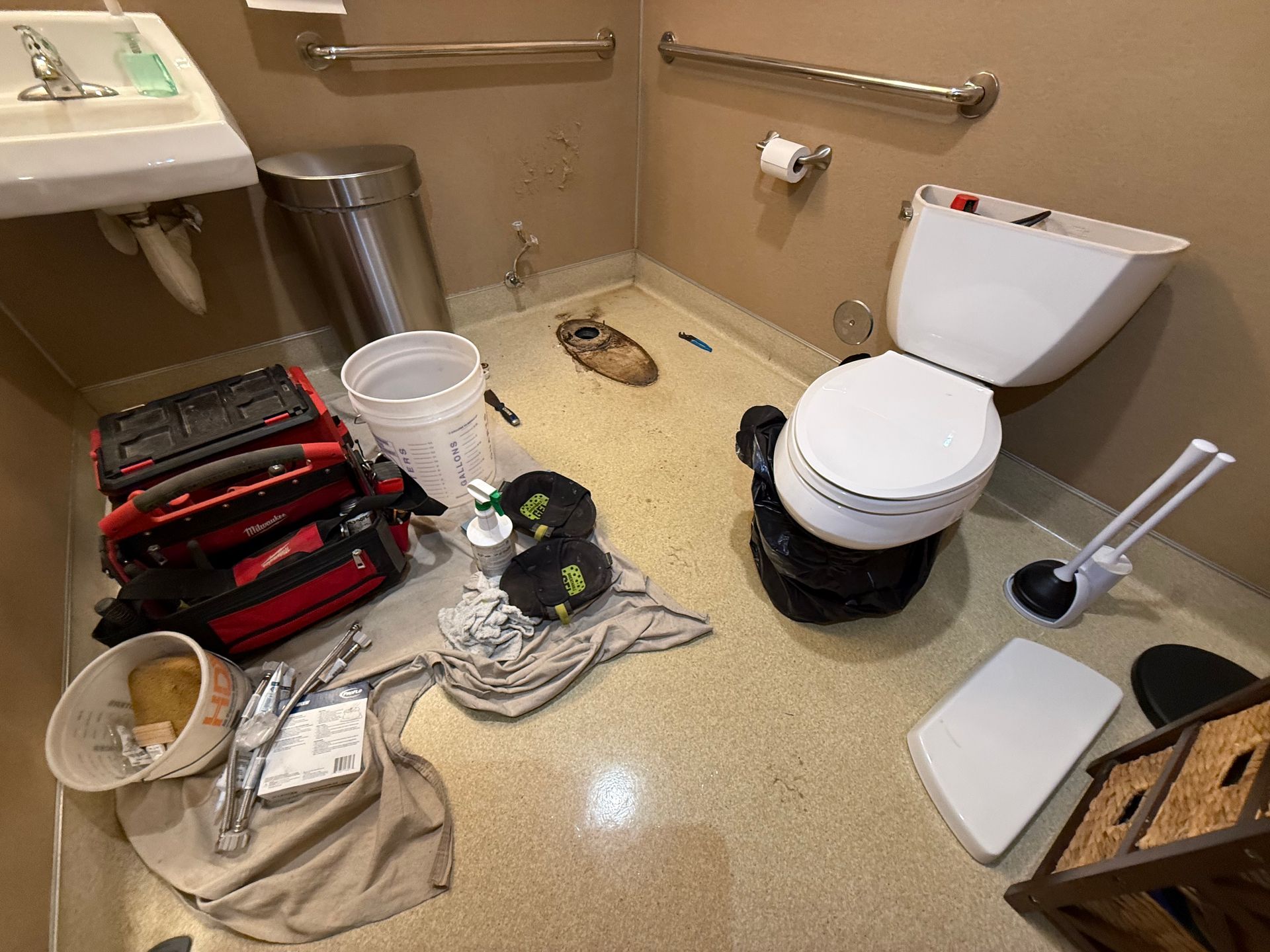 Maxwell Plumbing provides same-day plumbing services for many commercial businesses in SW Washington. 