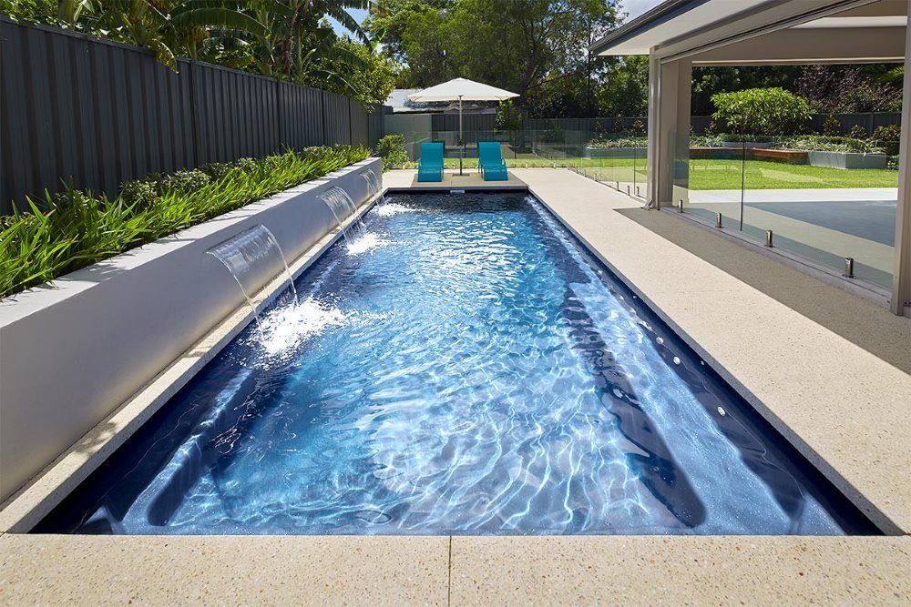 A Spa Colour Image of a square spa — SJ Pools and Concreting in Dubbo, NSW
