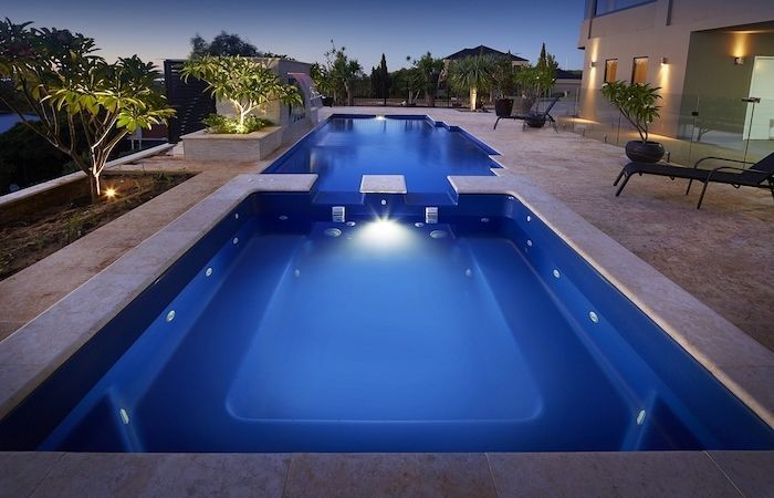 A Spa Picture of a square spa — SJ Pools and Concreting in Dubbo, NSW