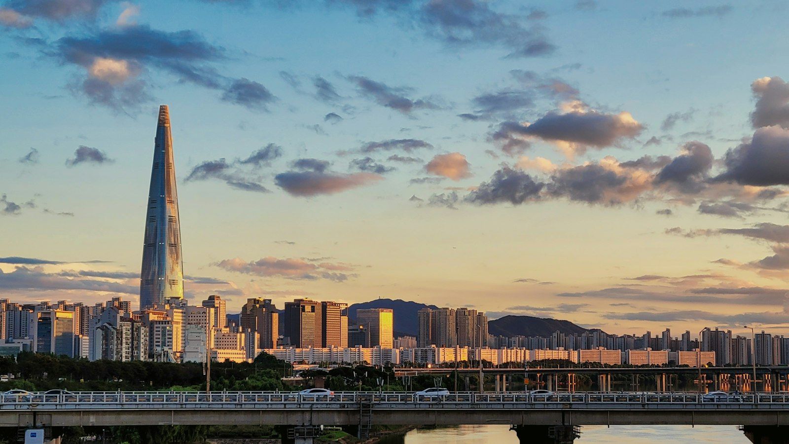 Seoul skyline with a bridge