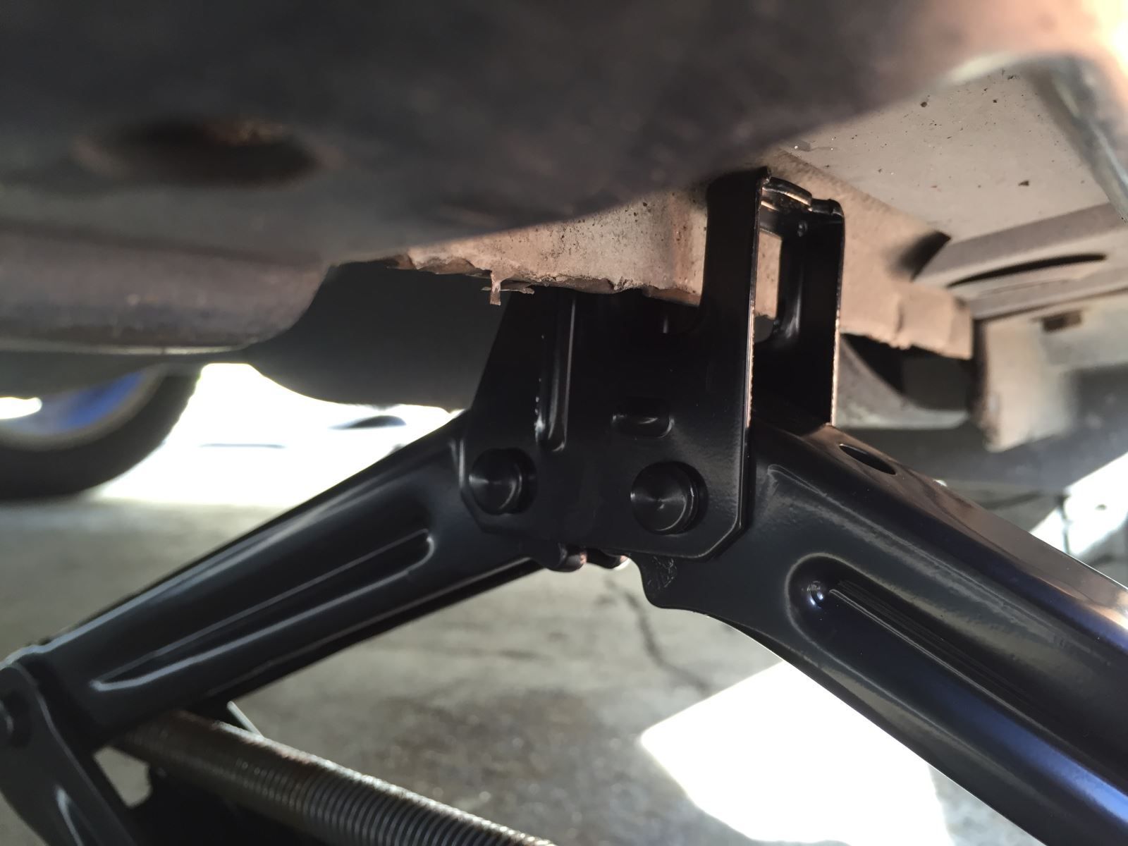 Car jack | A+ Japanese Auto Repair, Inc.