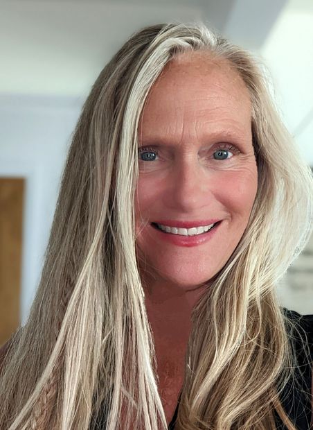 Headshot of Wendy O'Leary, Holistic Mental Health Consultant and Trainer