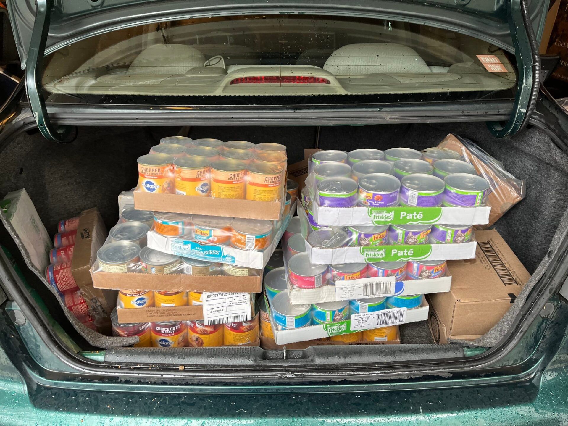 cans of pet food